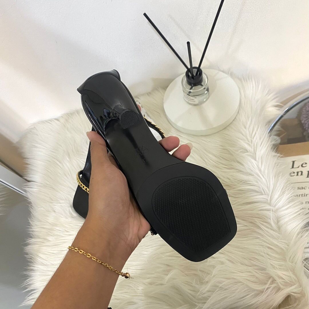 Black za-ra Adjustable Strip with permata leather Material