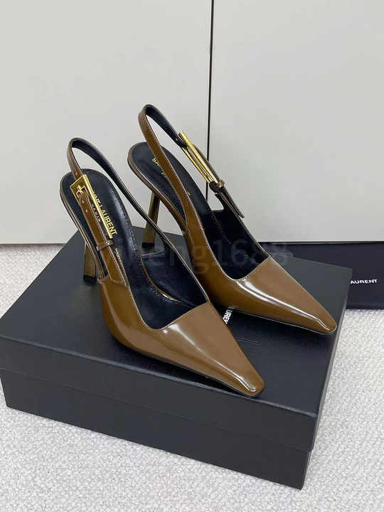 Pointy high heels female thin with the girl sexy rivets a word with temperament black overhead sandals